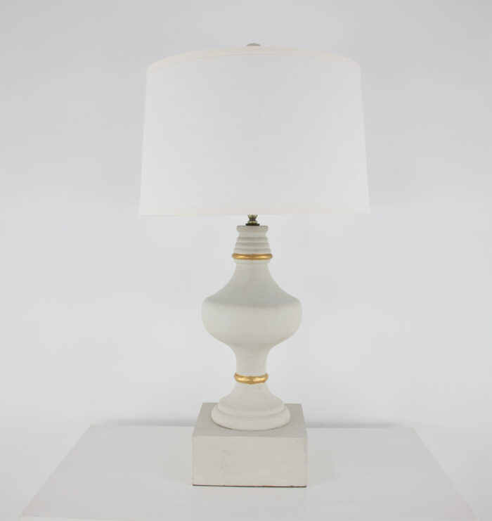 Epala Oyster Table Lamp - Image 3