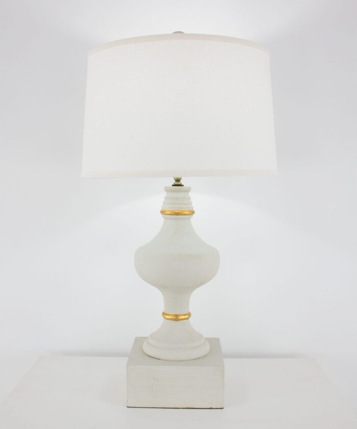 Epala Oyster Table Lamp - Image 2