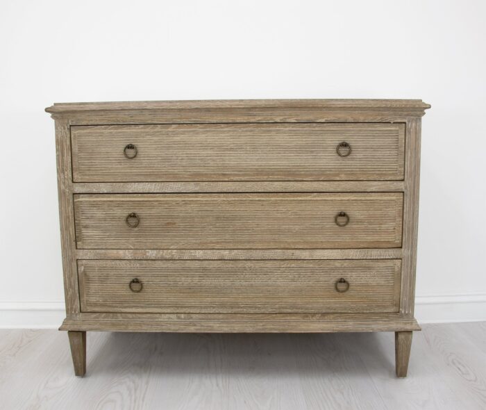 Mia Oak Dresser