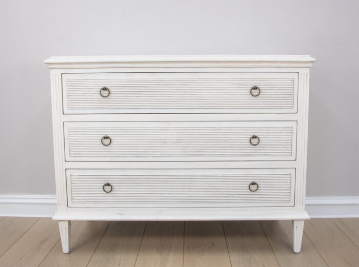 Mia White Dresser