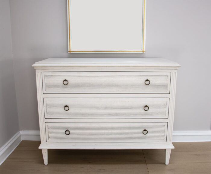 Mia White Dresser